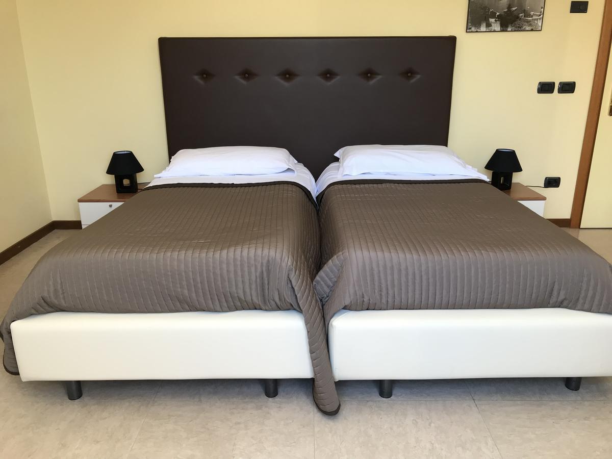 Casa Albergo Sorriso (Adults Only) Limone sul Garda Eksteriør billede